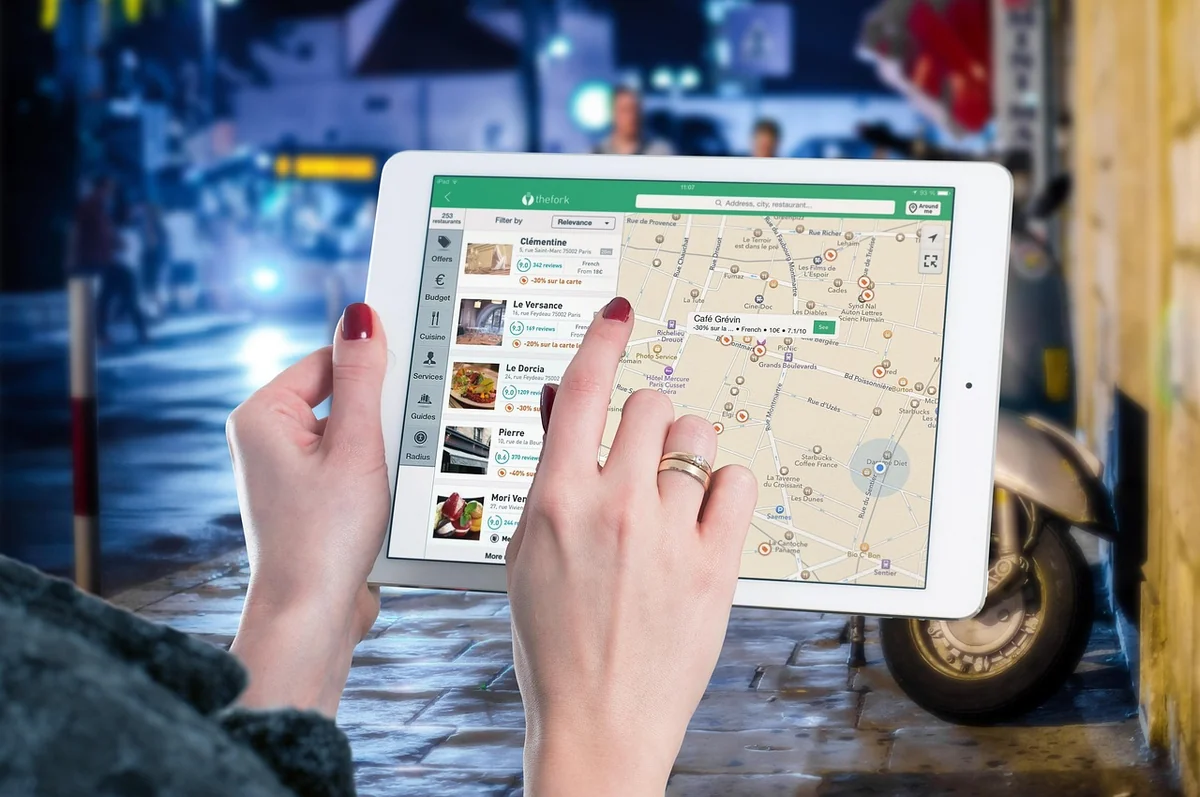 Navigation tactile et UX mobile : les règles qu’on oublie
